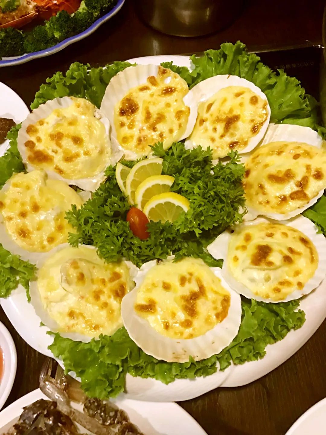 各种海鲜不限量,50种不限量海鲜