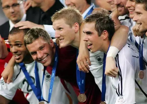 世界杯结束好久了,世界杯结束了几场