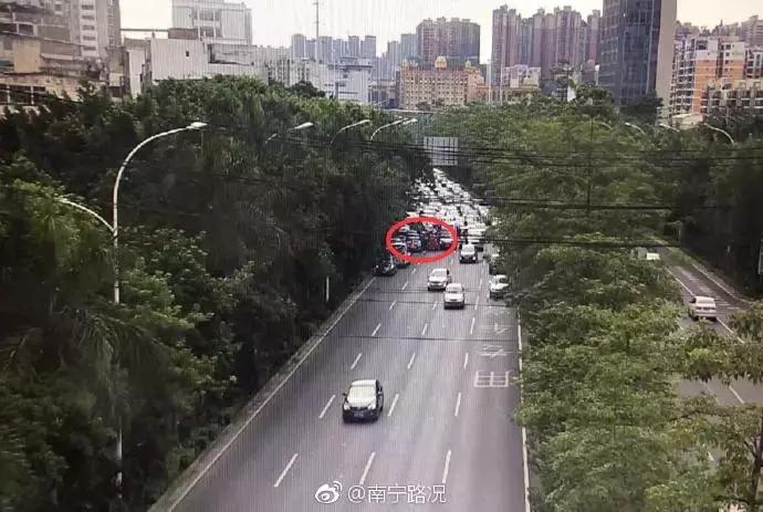 南宁通报白沙大道车祸全过程,南宁白沙大道车祸4死6伤后续判决