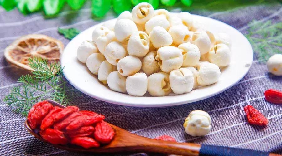 心烦虚热按哪个穴位,心悸烦躁按哪个穴位最好