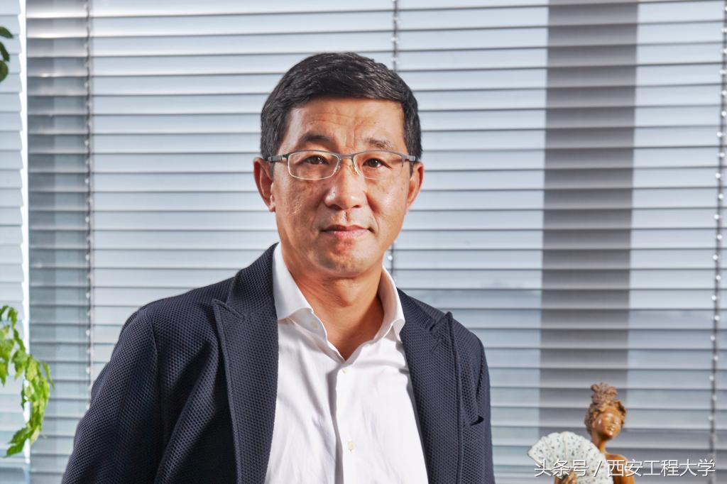 逆袭为董事长的连续视频,逆袭从预知未来开始成为首富