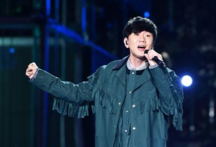 西界歌王:我是行走的CD