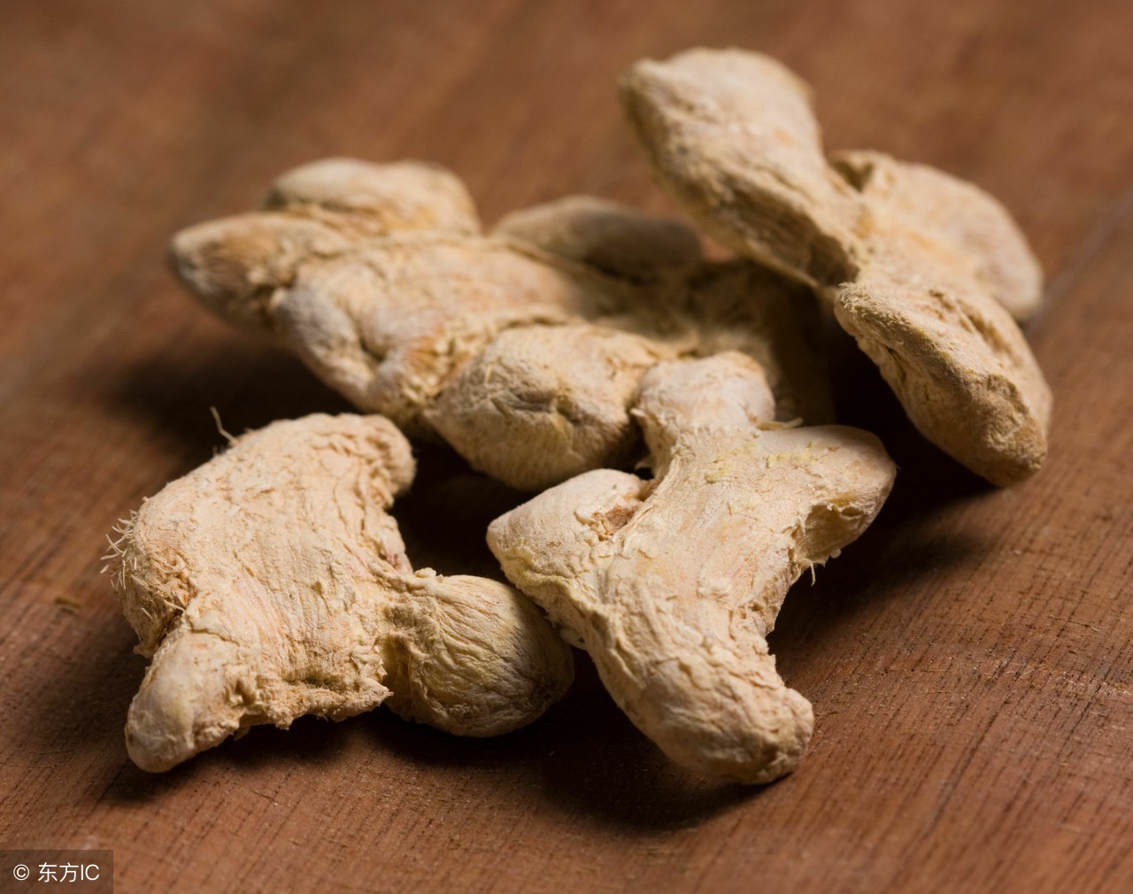 用药一定要遵医嘱不可听信偏方,4种补药吃多了变毒药