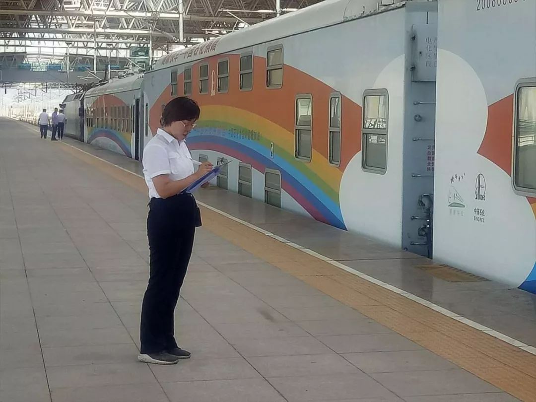 健康快车免费白内障手术开始报名,白内障健康快车