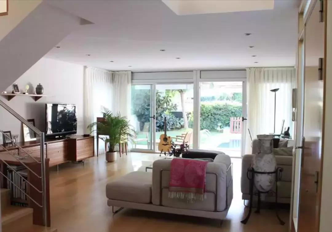 梅西和c罗的房子长啥样,c罗梅西内马尔以前的家