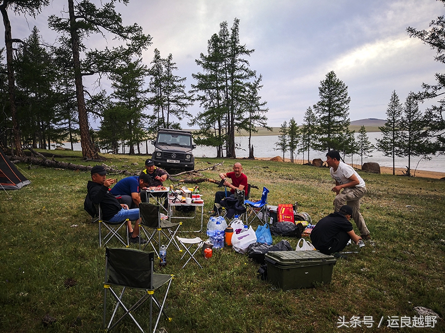 你问我归来由何方，我指着外蒙的方向