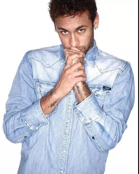 如果法国队夺冠会穿黑袍吗,法国足球队能否再夺世界杯