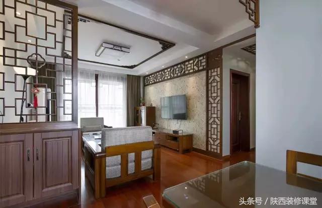 中式无主灯客厅吊顶效果图,80平客厅法式吊顶