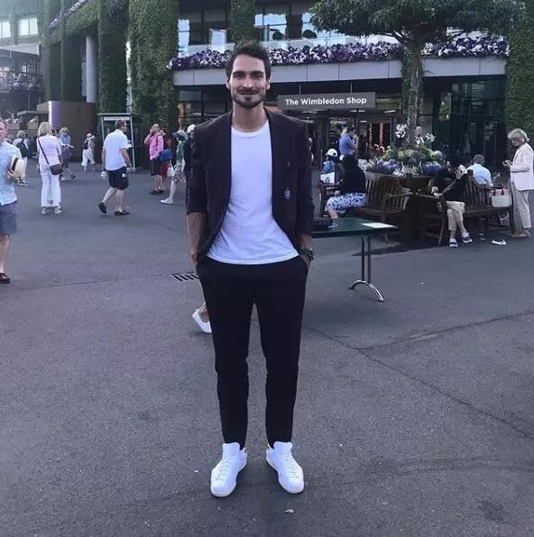 如果法国队夺冠会穿黑袍吗,法国足球队能否再夺世界杯