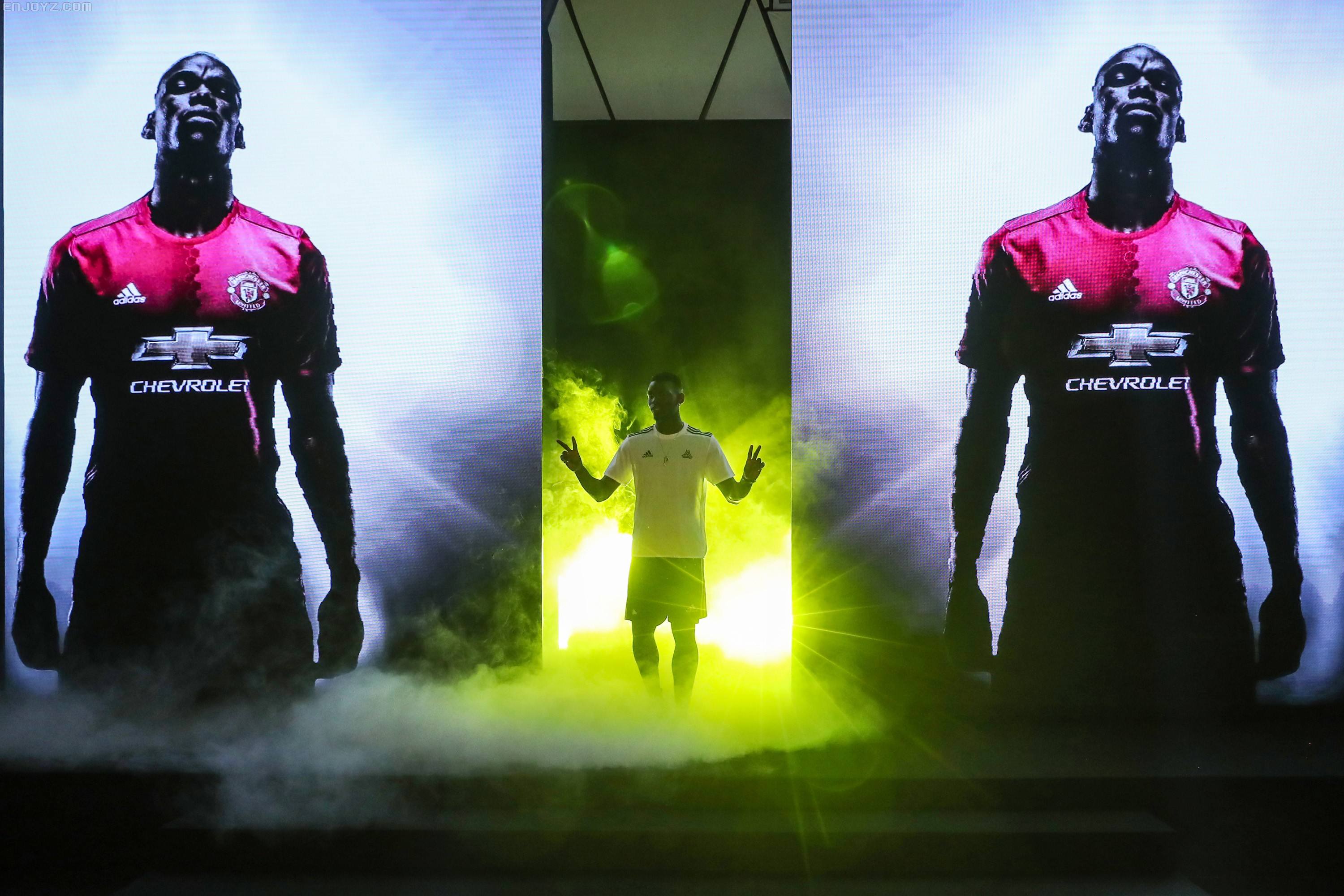 阿迪达斯耐克世界杯之争,世界杯决赛耐克和阿迪的对决