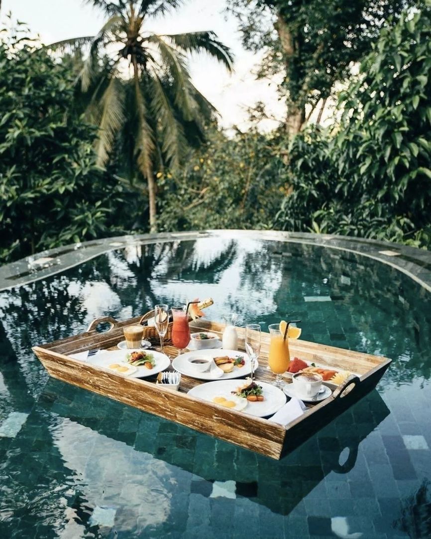 巴厘岛买什么口红便宜,巴厘岛旅游攻略住宿价格