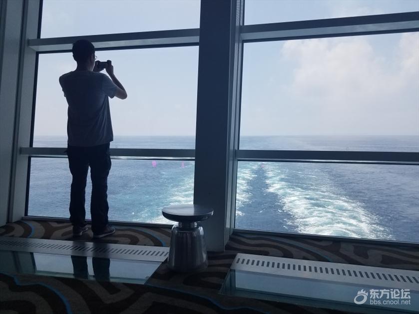 皇家加勒比游轮量子号游记,坐海洋量子号游轮旅游攻略