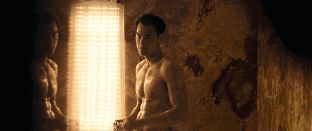 看完《邪不压正》，美臀杀，我只服“许晴趴”！