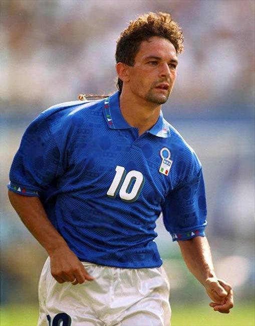 2017世界最强的11名足球运动员,谁是足球史上最伟大的6号