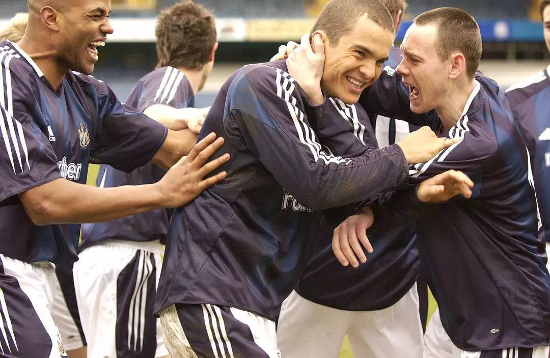 必看的四部足球电影,十部最值得看的足球电影