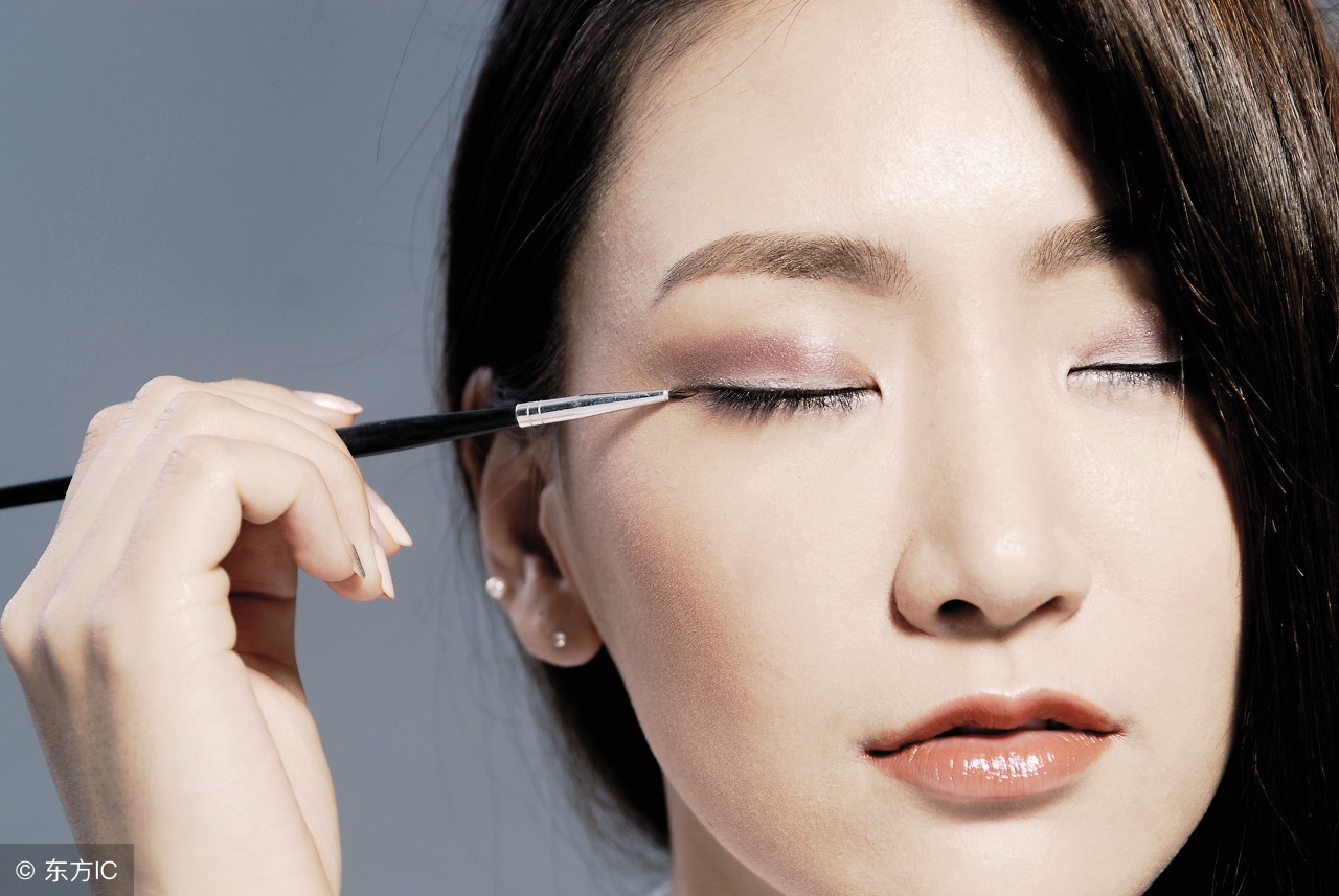 不会画眼线笨方法,不会画眼线怎么做眼线好看