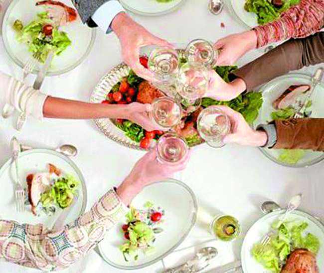 经常喝酒的怎么喝对身体危害最小,要注意最危险的三种喝酒方式