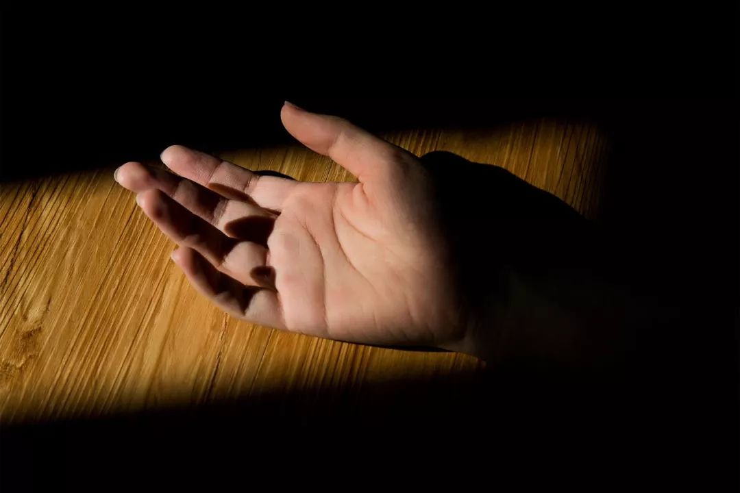 他们活着，却从未有过*爱性**，直到……