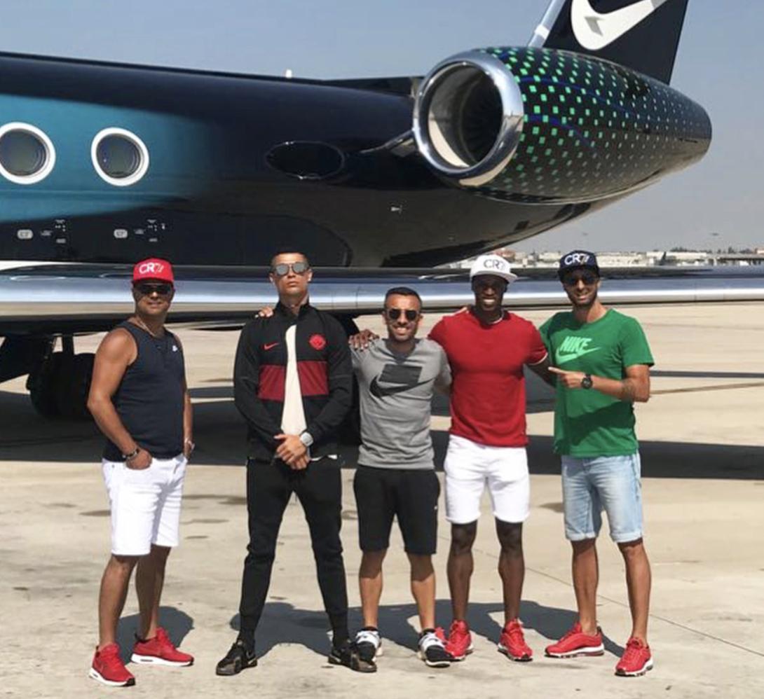 带c罗来故宫,c罗参观故宫完整视频