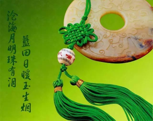 中国结是中国的一种传统而典型,中国结的样式和寓意