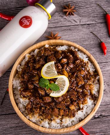 台资味卤肉饭:温柔了你的岁月