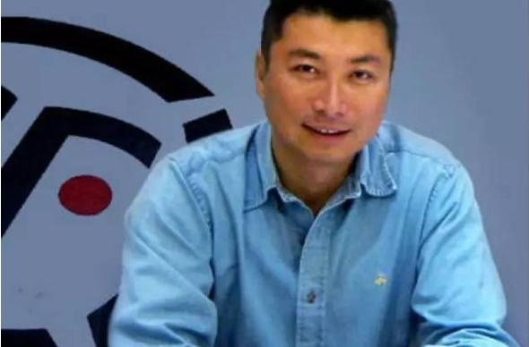 揭秘王卫顺丰快递员月收入多少,顺丰快递老板王卫有多少钱