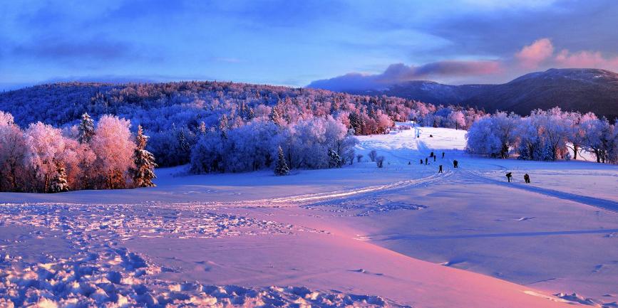 20岁应该去哪里旅游,20岁适合去哪些地方旅游