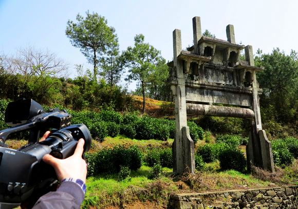 徽州贞节牌坊冰清玉洁,徽州古牌坊故事