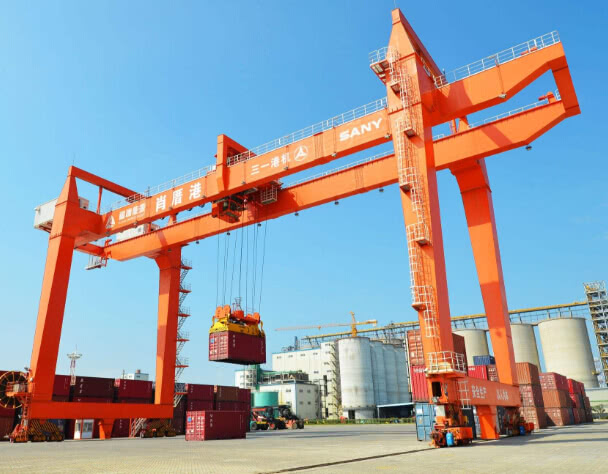 中国的龙门吊卖给哪些国家了,美国造航母用的龙门吊会坏吗