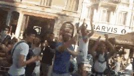 足球不只是一项运动英文,足球的确是一个有温度的运动