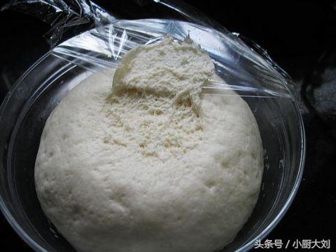 怎样发面蒸包子才松软好看不回缩,蒸包子怎么发面蒸的包子才松软