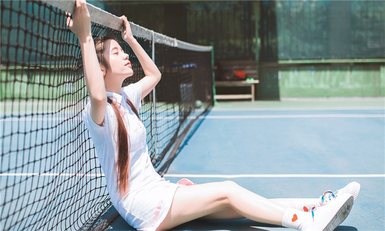 网球鞋子选择,挑选合适的网球拍