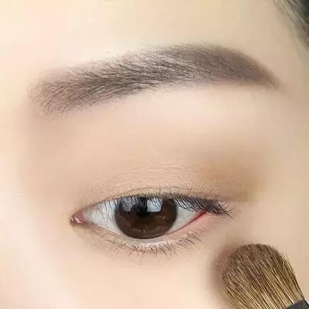 单眼皮适合的画眼线方法,单眼皮不同眼型怎么画眼线