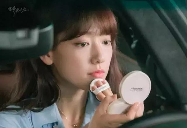 人累妆不垮，快速补妆有一套