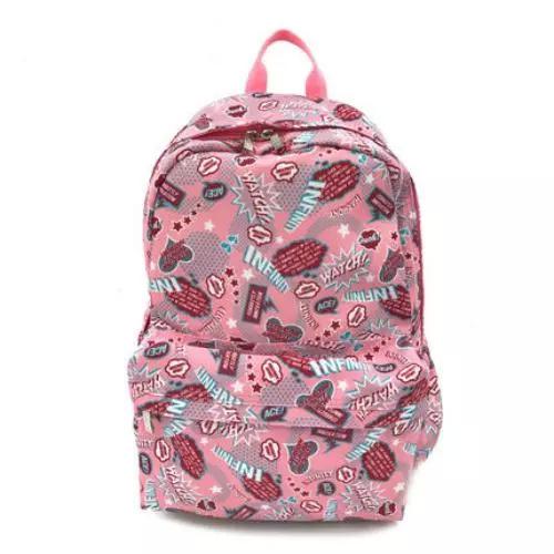 背着舒服的旅行双肩包,日系旅行双肩包