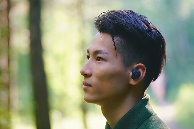 跑酷达人带你感受阻碍快感,捷波朗耳机蓝牙