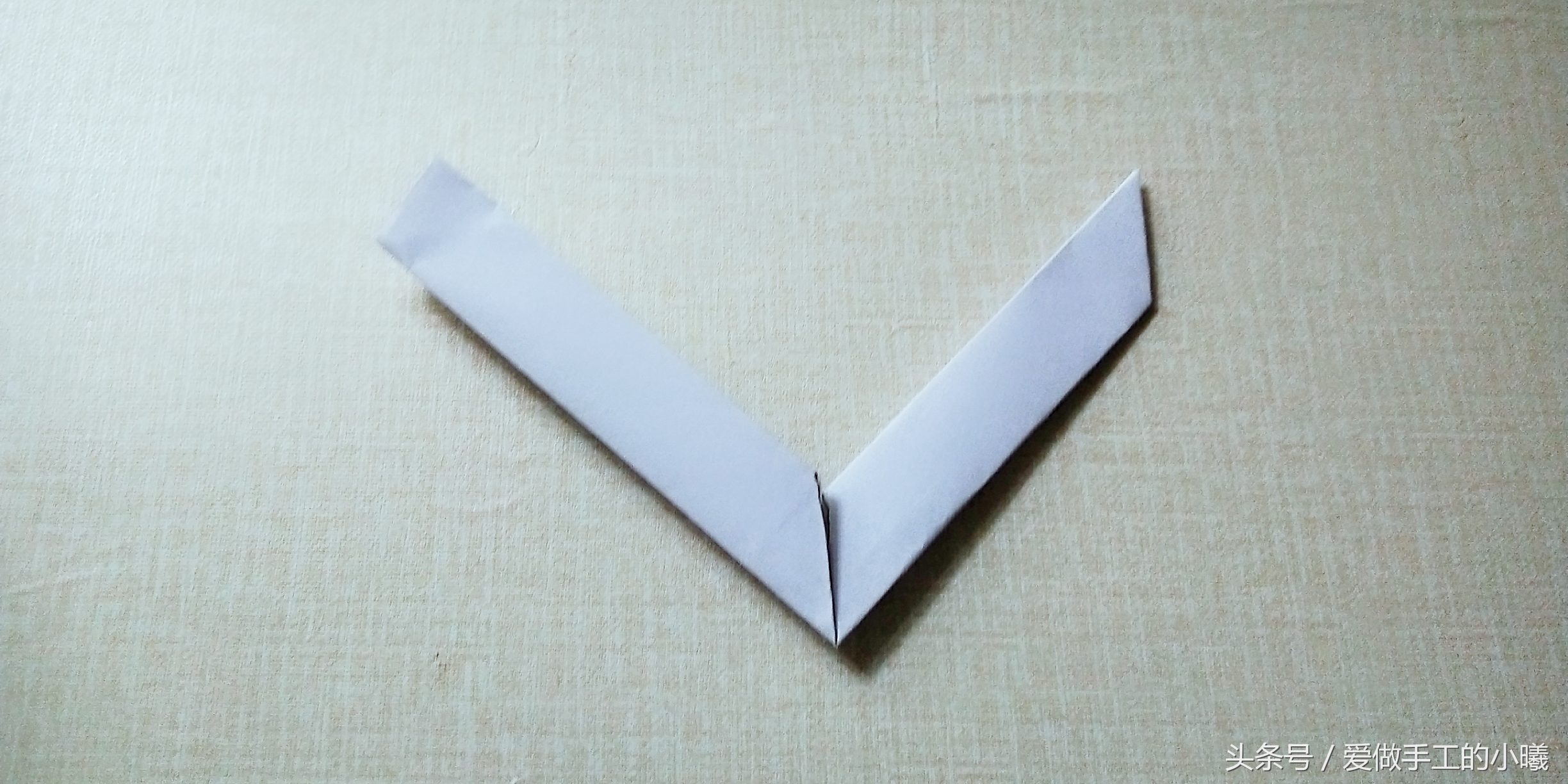 回旋飞镖折纸简单版,折纸风火轮飞镖方法