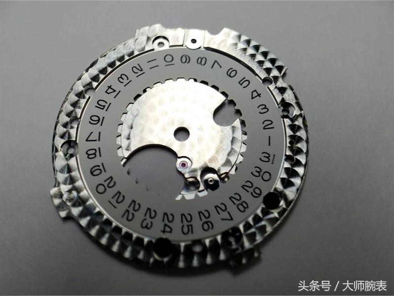 现场拆解一只劳力士3235机芯,劳力士3235机芯拆解完整视频