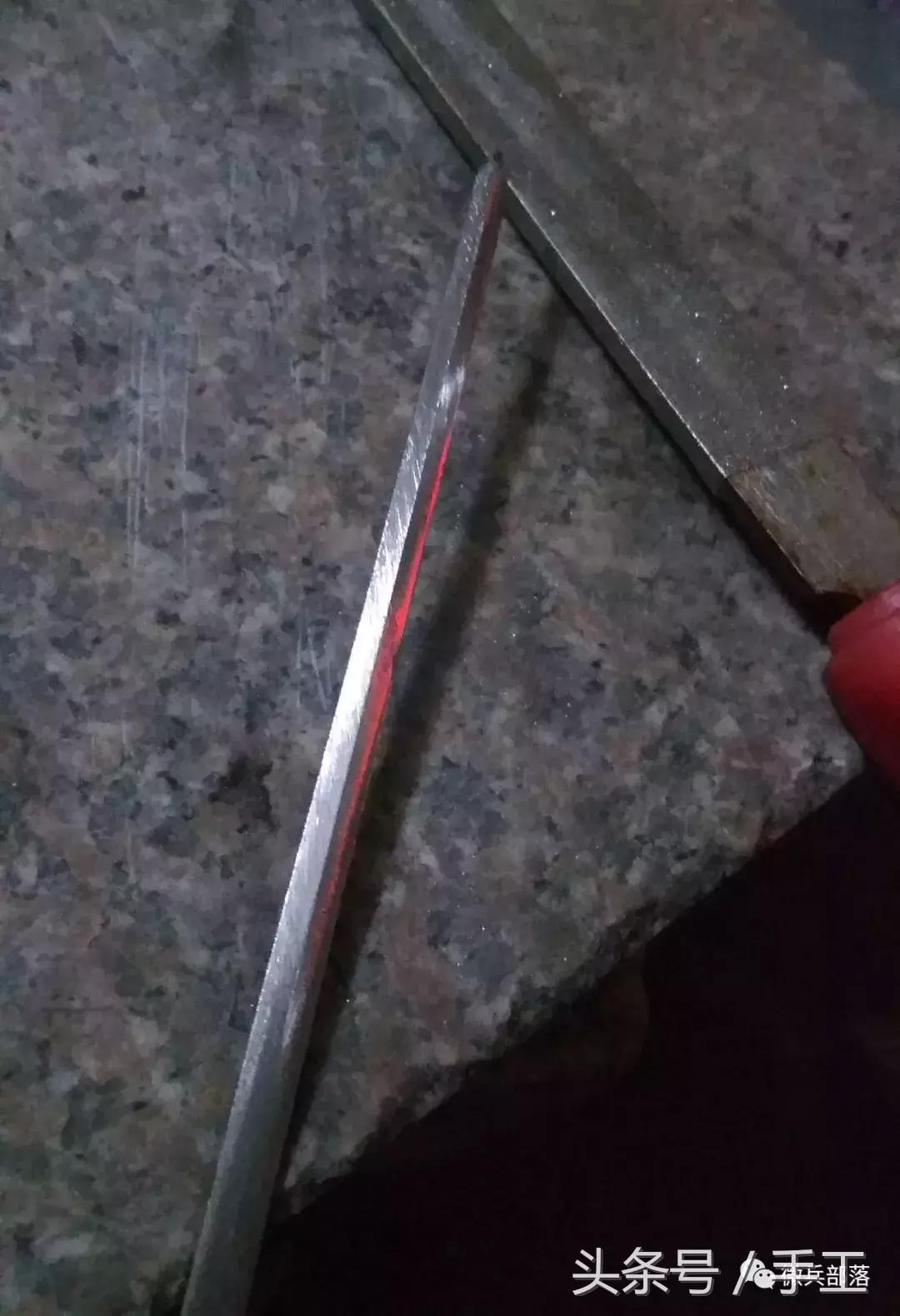 纯手工打造名剑,微型刀剑制作比赛