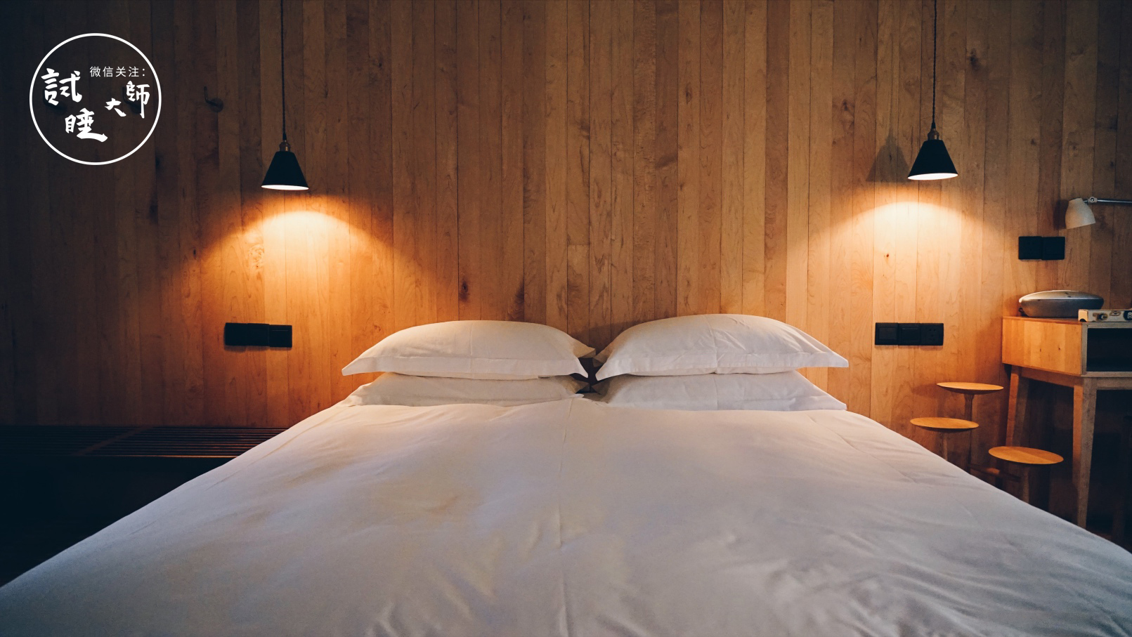 在梯田做成的无边泳池里游泳，私奔去这个隐秘山谷民宿做回野孩子