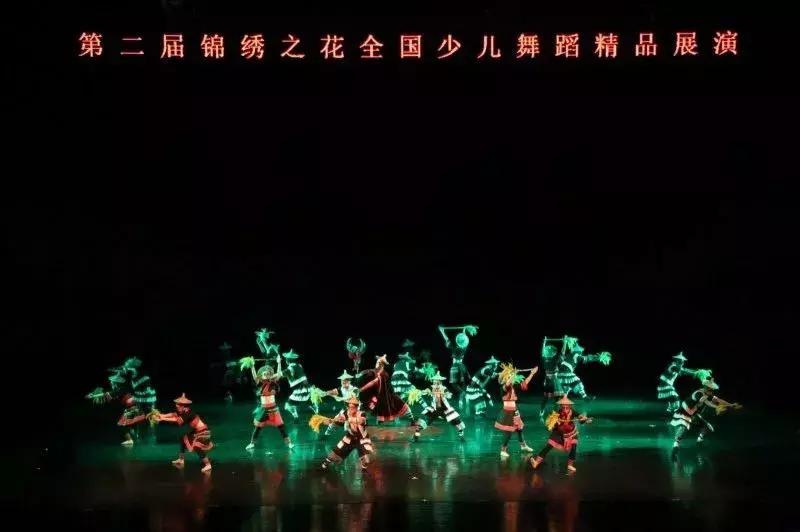 今天,请把朋友圈留给咱黄埔青少年!为你们打Call日夜不分~