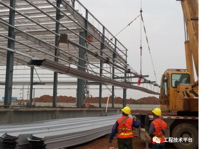 钢结构屋面和顶面施工办法,钢结构屋面安装质量控制要点