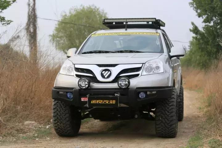 奔驰x250皮卡和纳瓦拉,和纳瓦拉同级别的皮卡车