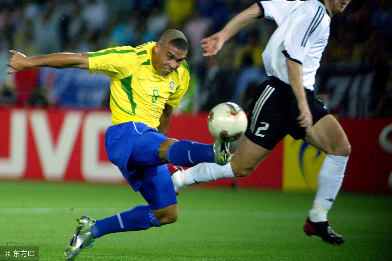 罗纳尔多是大罗还是小罗,罗纳尔多小罗c罗都多大年纪