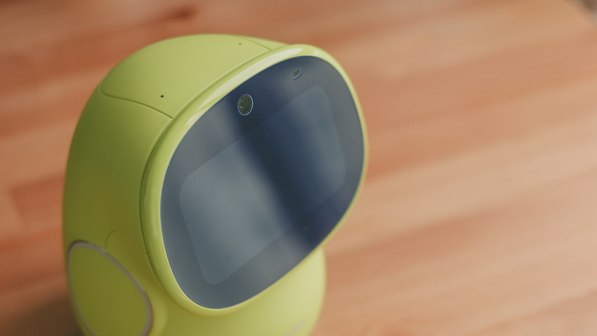 儿童学习陪伴机器人操作,幼儿陪伴儿童教育机器人