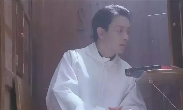 盘点香港电影的牧师们，张国荣最帅，黄霑最逗，林尚义战斗力最强