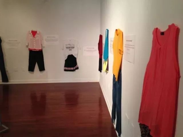 那一天，一双咸猪手伸向了我