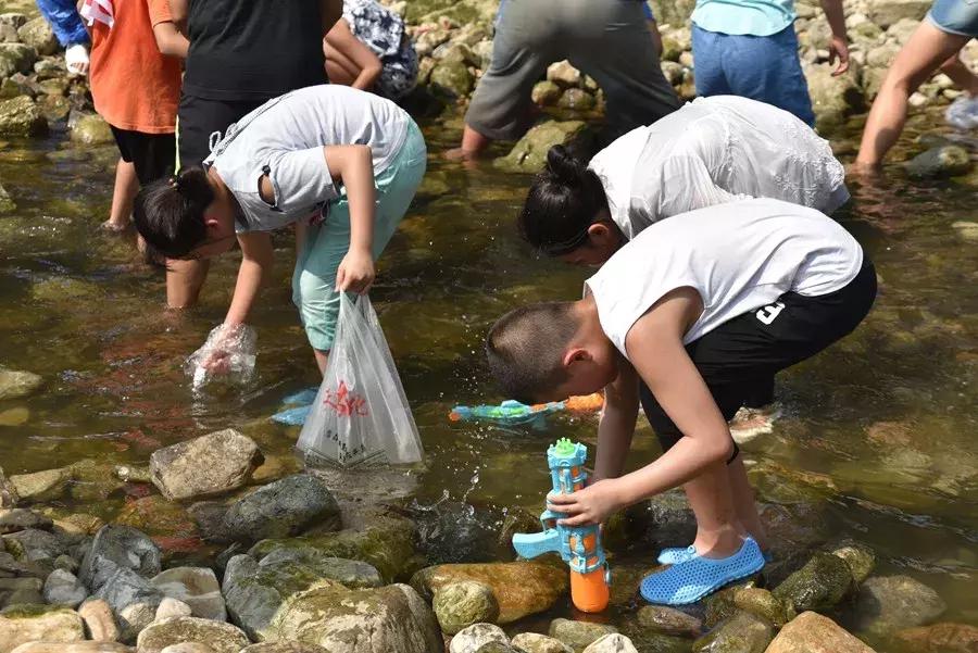 宜昌青龙峡第四届亲子漂流大赛实况回顾！你错过的精彩都在这里！