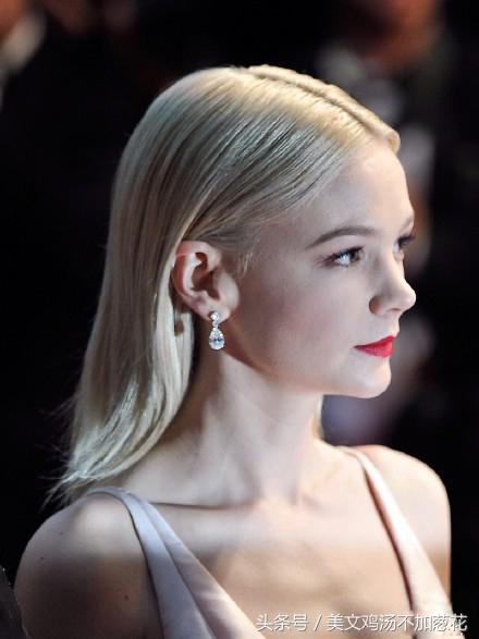 精美英语句子摘抄,有意义的经典美文英语