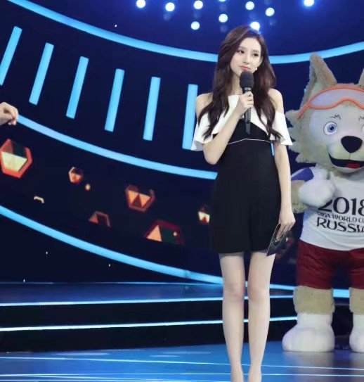 18年世界杯央视女主持人,央视最美世界杯主持人